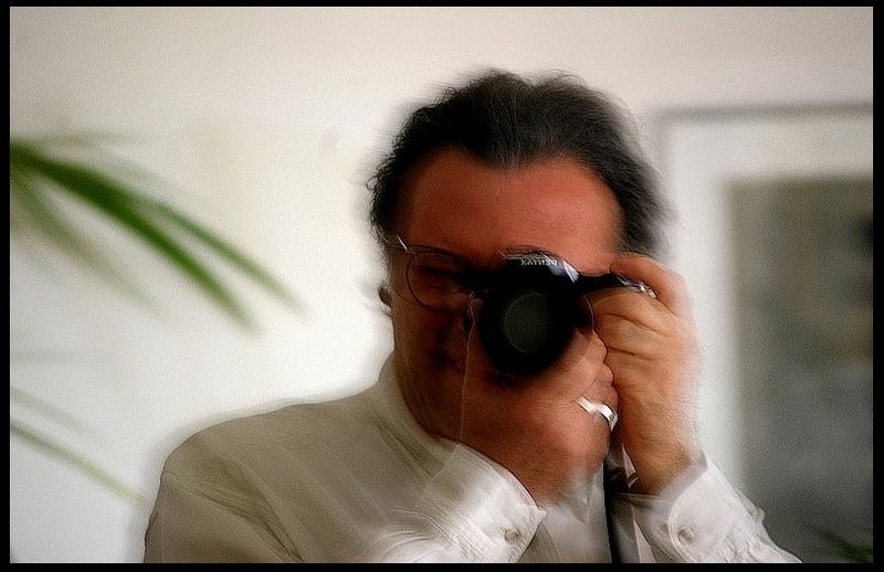 Un poème reste destiné, adressé, partagé, ou bien il n’est que miroir d’un narcissisme autarcique