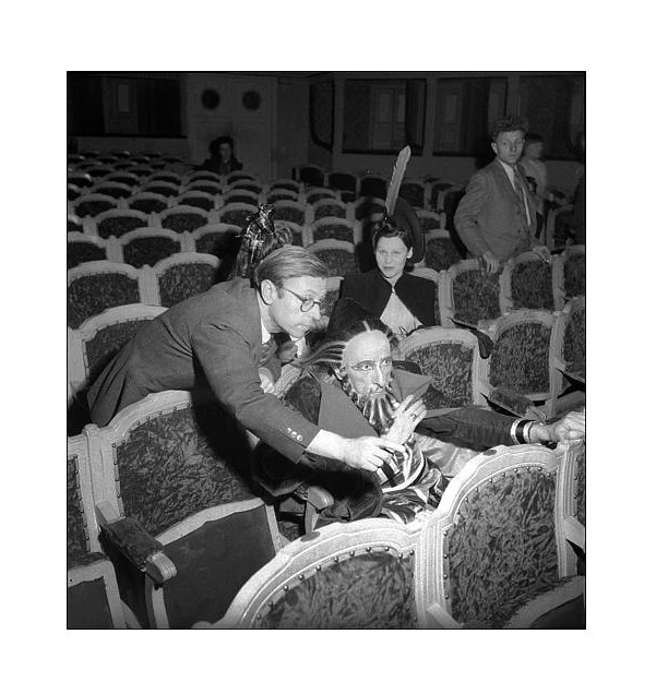 JP SARTRE REPETITION LES MOUCHES