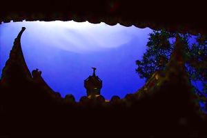 Pourtant, le matin se lève ici comme il le fait à Shanghaï Pourtant- le matin se l-ve ici comme il le fait - Shangha-