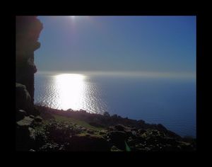 nell'incavo della fronte quel punto che dà luce, luce, e ancora luce. Imiza, Canari (Capicorsu). Cittadini