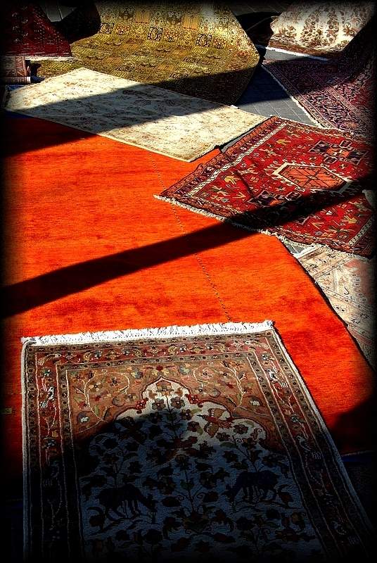 C'est un ordre que je cherche, un fil pour réunir tous ces éclats épars