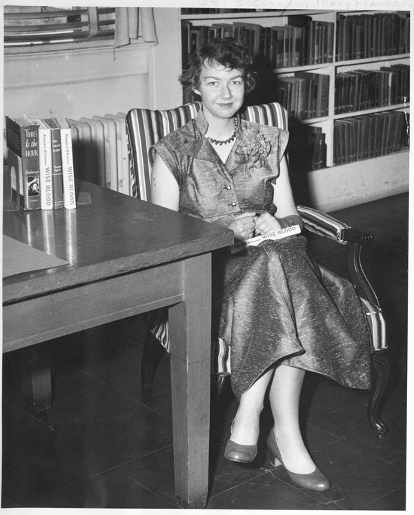 FlanneryOConnorWithBooks