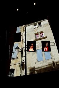 Portrait d'Aurélia Lassaque Elle a épousé une chimère Qui s'est perdue dans le vent Portrait d'Aurélia Lassaque \ Elle a épousé une chimère Qui s'est perdue dans le vent