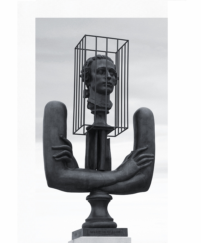 Le Marquis de Sade-  au ch-teau de Lacoste- sculpture de  Yasuo Mizui