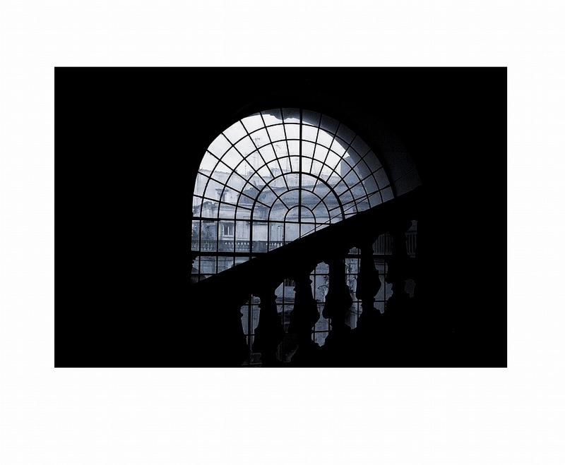 A-  le arcate dei portoni indicavano la salita