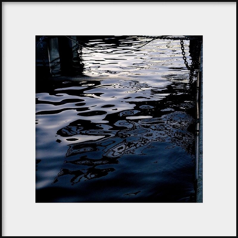 Je meurs de l'odeur marine de vivre et d'être.  inversé dans la mer.