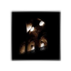 Elle a rejoint des confins funambules