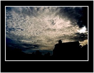 Il faisait noir. Ao-t en son centre -tait noir