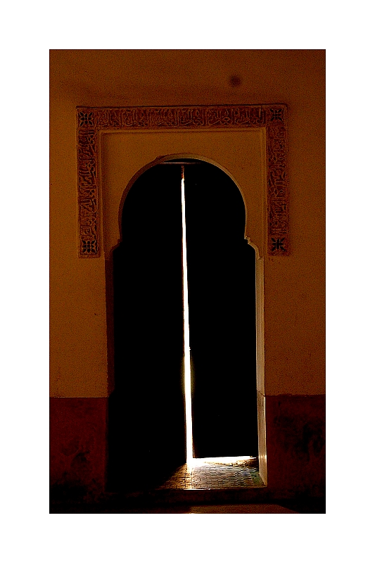 Ton r-ve t-attend de l-autre c-t- du voile