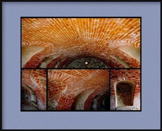 Et toi en ton lieu  Ce palais de briques  Antre religieux  D'un enfant froissé