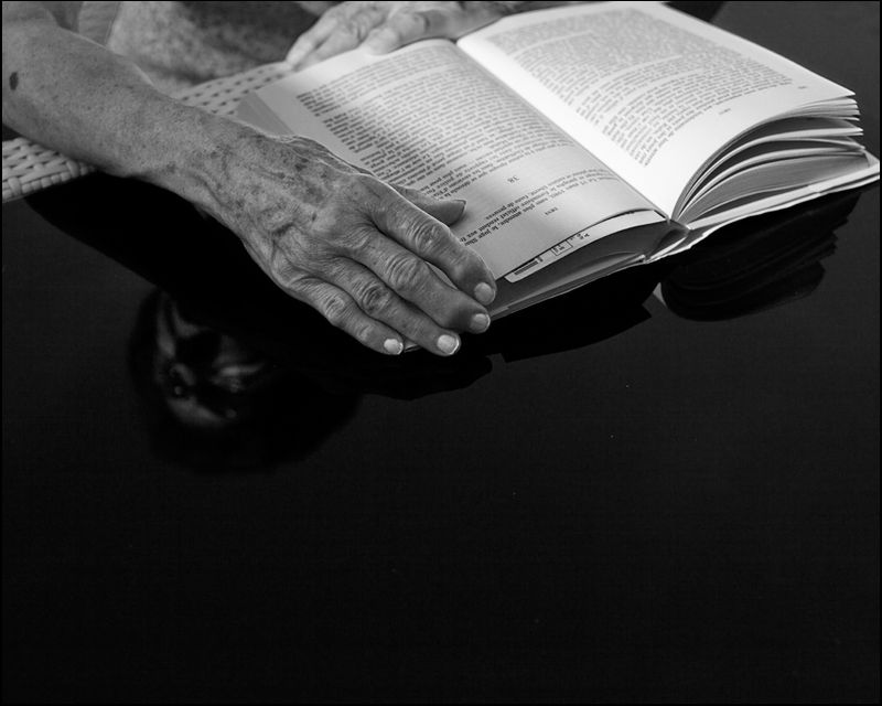 Poli, Mémoire du silence