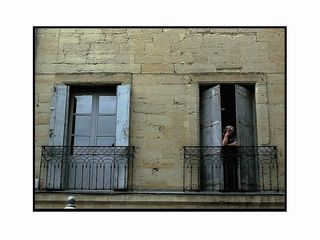 comme là-bas tout fluctue, se transforme, s'échappe... Comme là-bas, tout fluctue