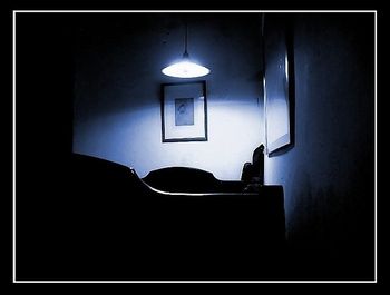 Ce que les meubles sont dans la maison | Les mots le sont dans le silence Ce que les meubles sont