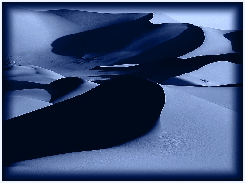 Jour et nuit le désert