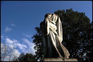 Emmêlés jusqu'à l'extrême | identité dévastée ! Emmêlés jusqu'à l'extrême ROMA MARS 2007 0061