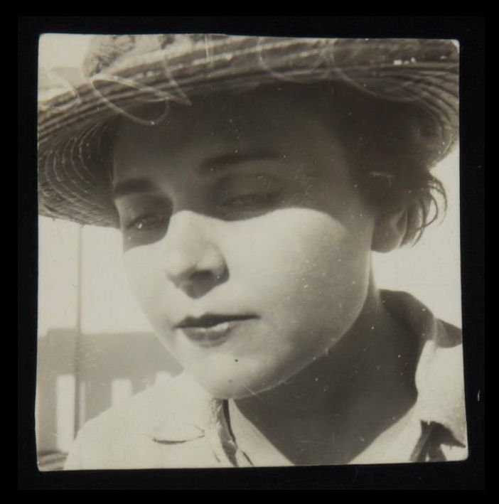 Elizabeth Bishop jeune