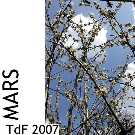 CLIQUER SUR LA PHOTO pour accéder au SOMMAIRE du numéro de mars 2007 asset asset-image at-xid-6a00d8345167db69e20168e775407f970c