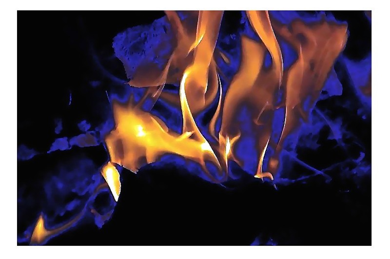 Morte est la flamme dans les yeux de ma mère