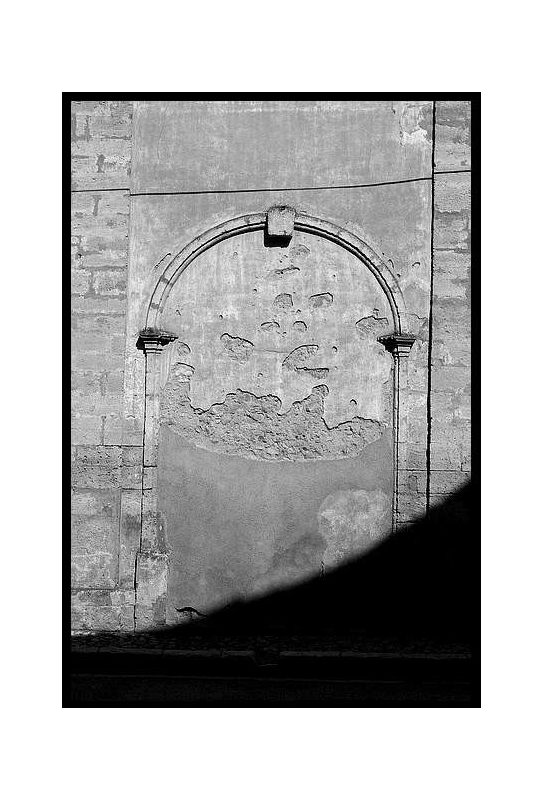 Légèreté des preuves, rumeur des traces