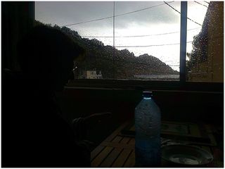 J’aimais une lumière d’aimer j’aimais une lumière de langue J’aimais une lumière d’aimer j’aimais une lumière de langue