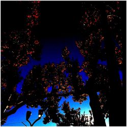 On éclaire le monde avec des bougies On éclaire le monde avec des bougies