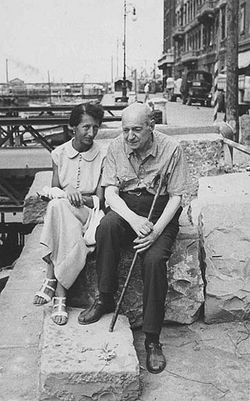 Trieste : Umberto Saba aux côtés de Lina (Carolina Wolfler), son épouse 6a00d8345167db69e2017ee91ac789970d-800wi