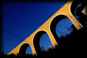 Jeter sur cet abîme un arc-en-ciel, un pont