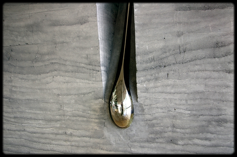 Le carquois plein d'éloignements peuplé d'ombres lumineuses