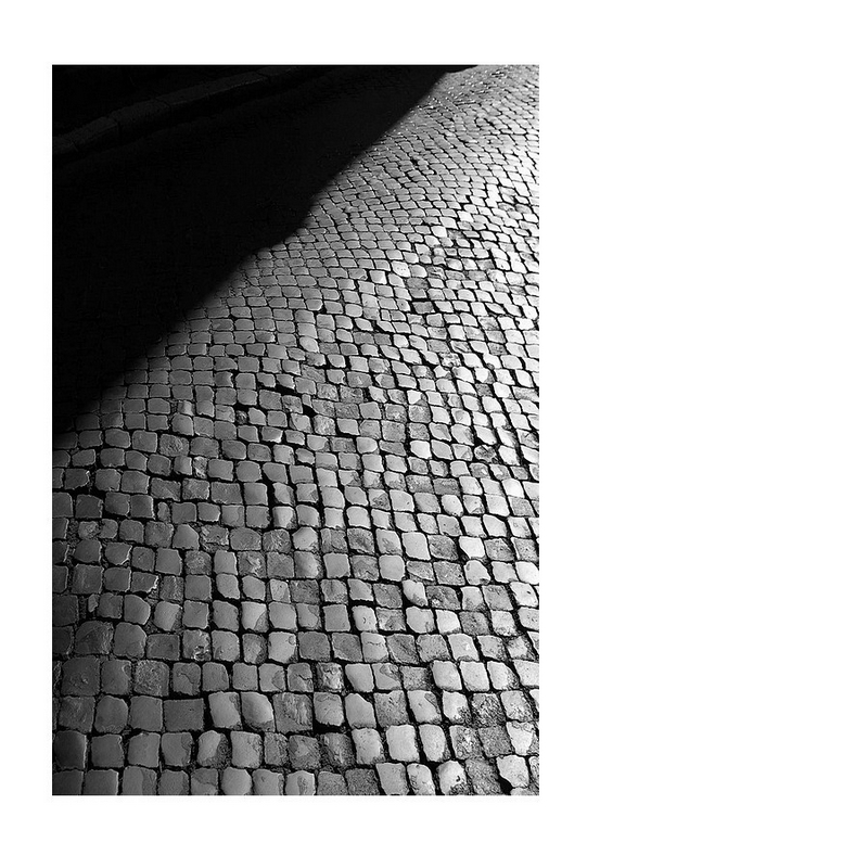 Sur un fil de mots tendu entre lumière et nuit