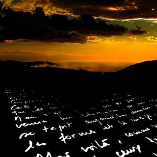 Où est-ce que ça vit ce qu’on écrit ? Le ciel transpercé de nuages