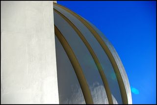 «Sans cela, je me renfermerai en ma coquille et nous créerons en nous l’exigence d’un tel non-lieu.» | Musée Guggenheim, NYC COQUILLE Sans cela, je me renfermerai en ma coquille et nous créerons en nous l’exigence d’un tel non-lieu.