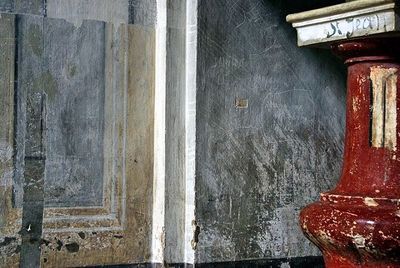 Fragments de murs chaulés, Eglise de La Porta, Castagniccia, Haute-Corse Fragments de murs chaulés Eglise de La Porta, Castagniccia Haute Corse_Fotor