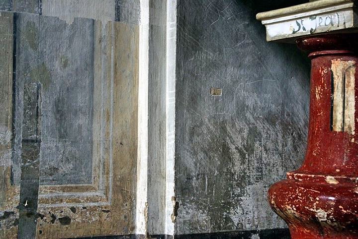 Fragments de murs chaulés Eglise de La Porta, Castagniccia Haute Corse_Fotor