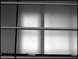 C’est nous qui descendons dans la blancheur opaque