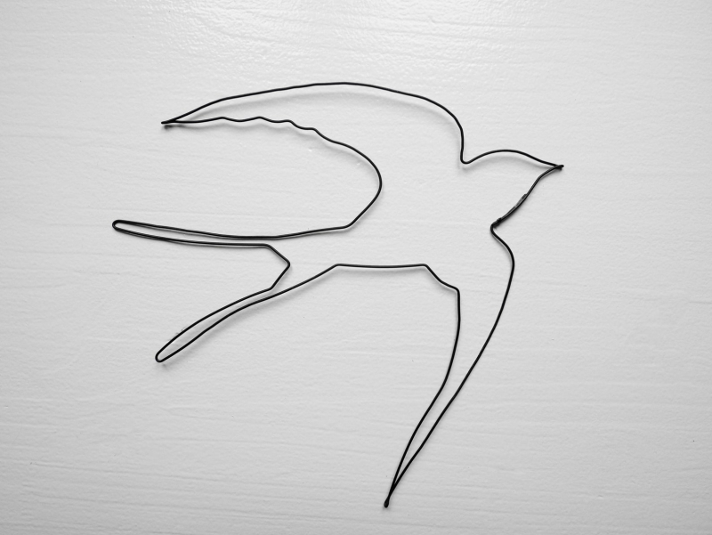 Hirondelle en fil de fer 
