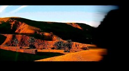 Pas_facile_ces_murmures_dombres_ago