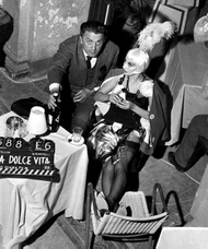 Federico Fellini sur le tournage de La dolce vita Federico_fellini__sur_le_tournage_d