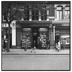 Charing_cross_road_bis_