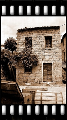 Dans_le_grenier_de_la_vieille_maison__1