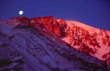 Face nord-est du mont Demavend (Iran) Demavend