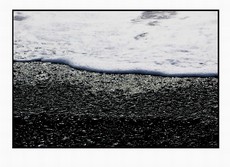 Elle_sombre_noir_en_plein_jour