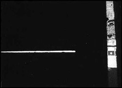 Son ombre sur un mur s'étonne de sentir mon ombre qui l'effleure Lisire_2